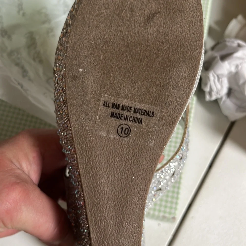 Celeste size 10 silver embellished sandal Extra sequins 3.5”wedge heel